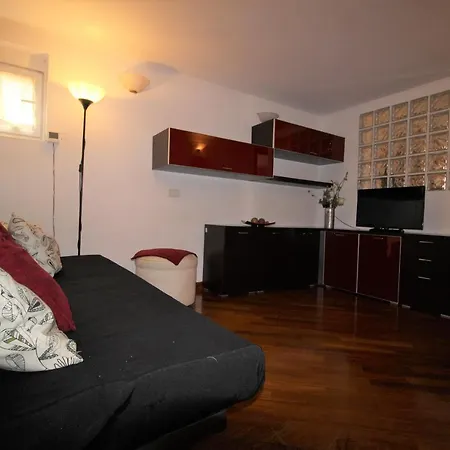Appartamento Con Vasca Rom